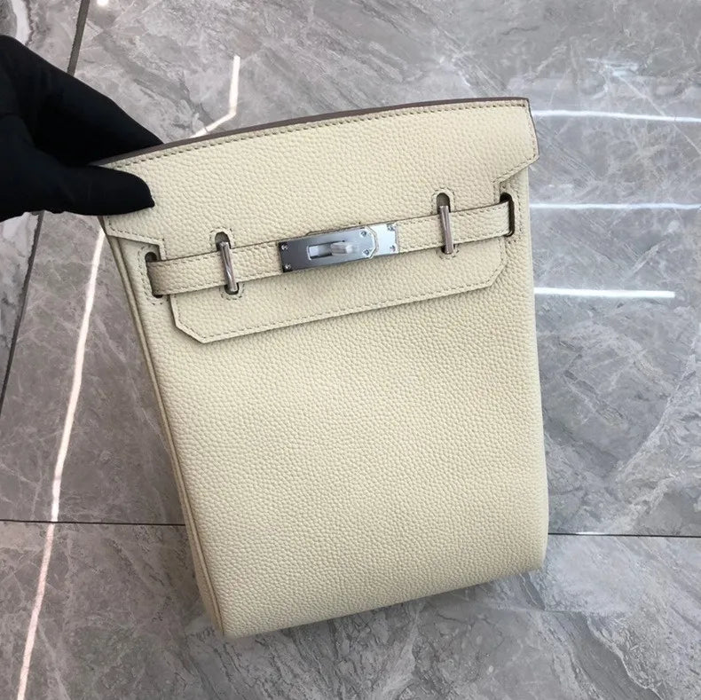 Hado™ - MINIMALIST LEATHER CROSSBODY BAG