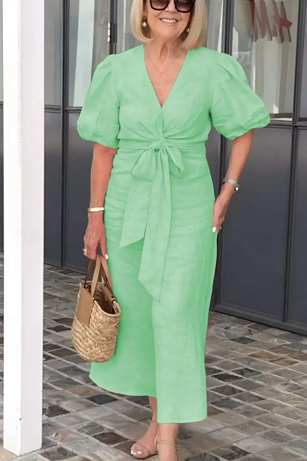 SERENA™ - ROBE AÉRÉE À COL EN V