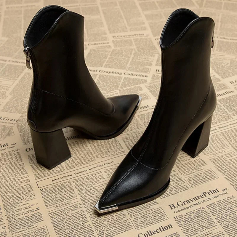 CHROME TIP™ - SLEEK CHELSEA BOOTS