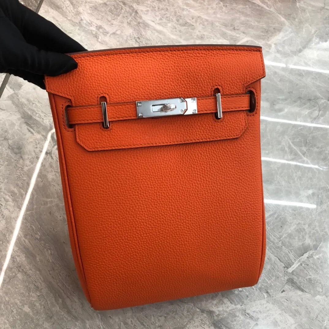 Hado™ - MINIMALIST LEATHER CROSSBODY BAG