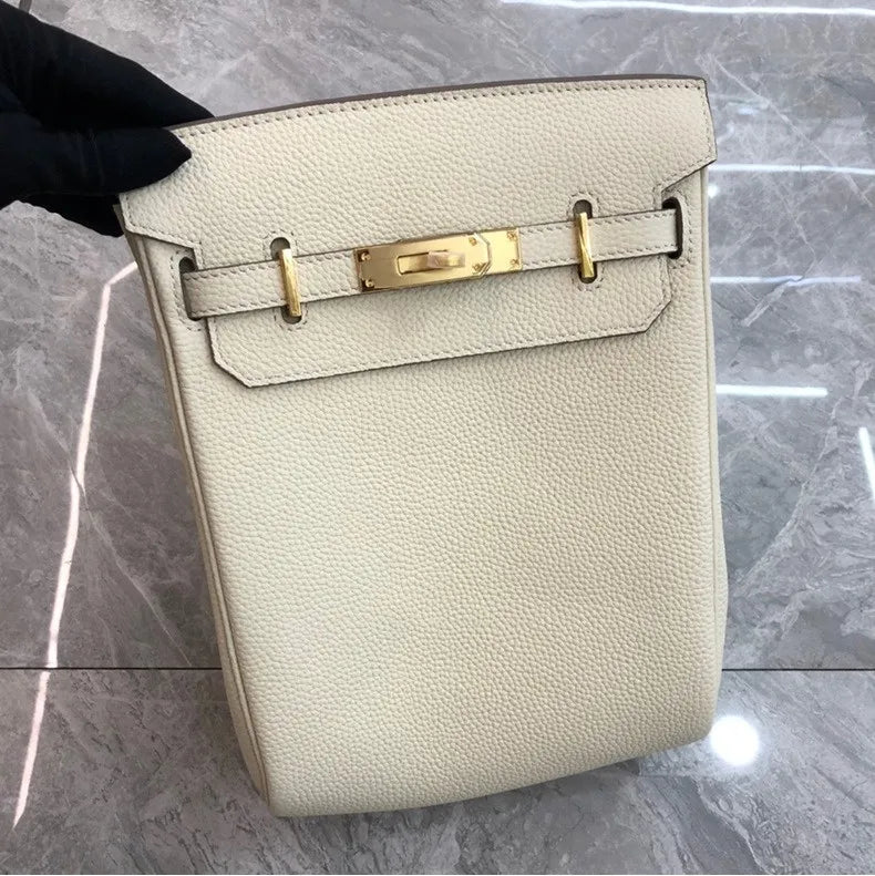 Hado™ - MINIMALIST LEATHER CROSSBODY BAG