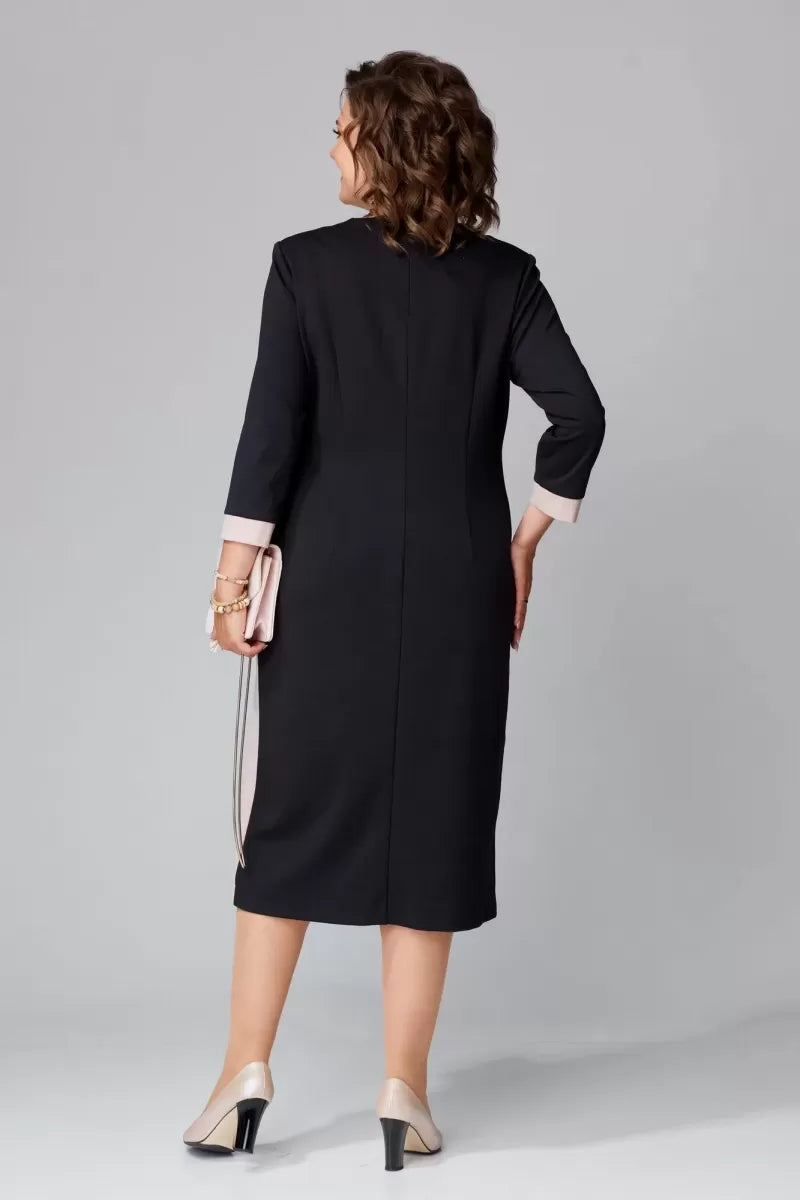 Robe Alexa™ à col en V 