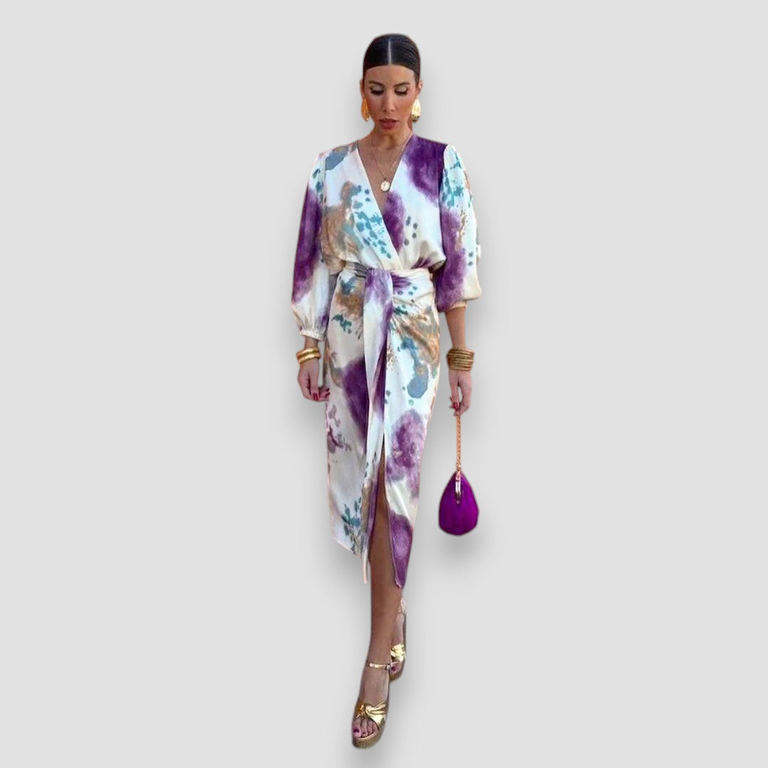 Amara | Robe élégante à col en V