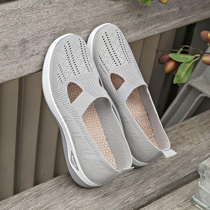 STRIDEKNIT™ - CHAUSSURES POUR FEMMES AU CONFORT FLEXIBLE