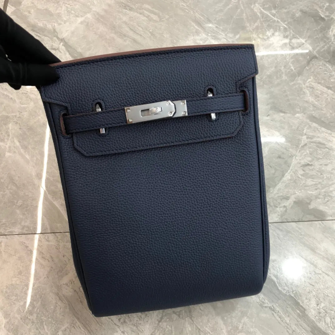 Hado™ - MINIMALIST LEATHER CROSSBODY BAG